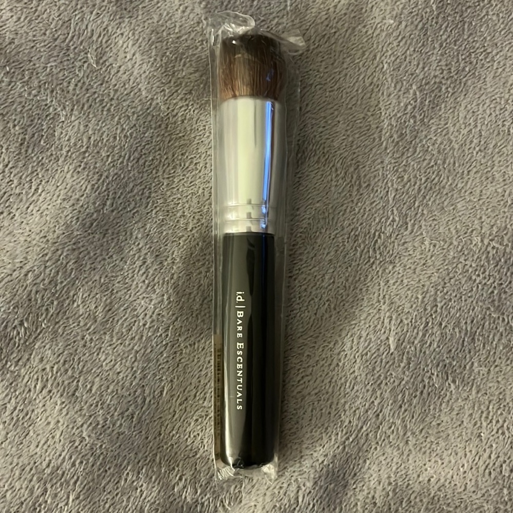 Bare Escentuals Heavenly Blush Brush